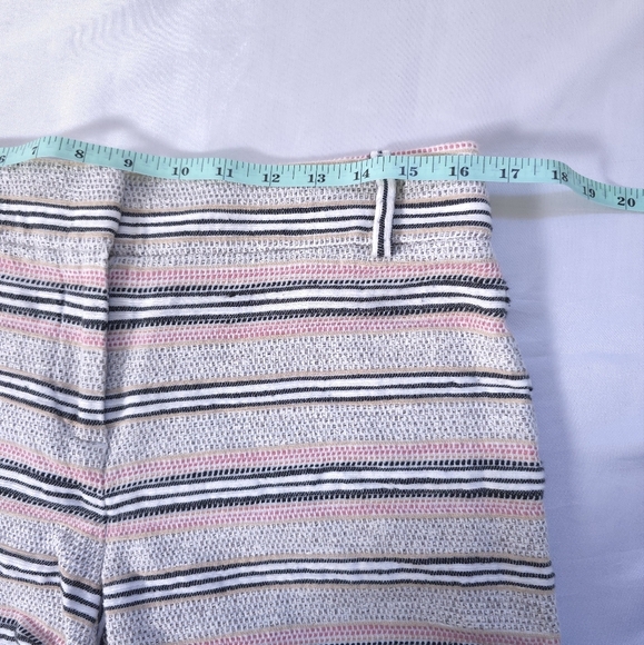 Loft Striped Cotton/Linen Blend Women's Shorts Size 6 - Picture 3 of 10